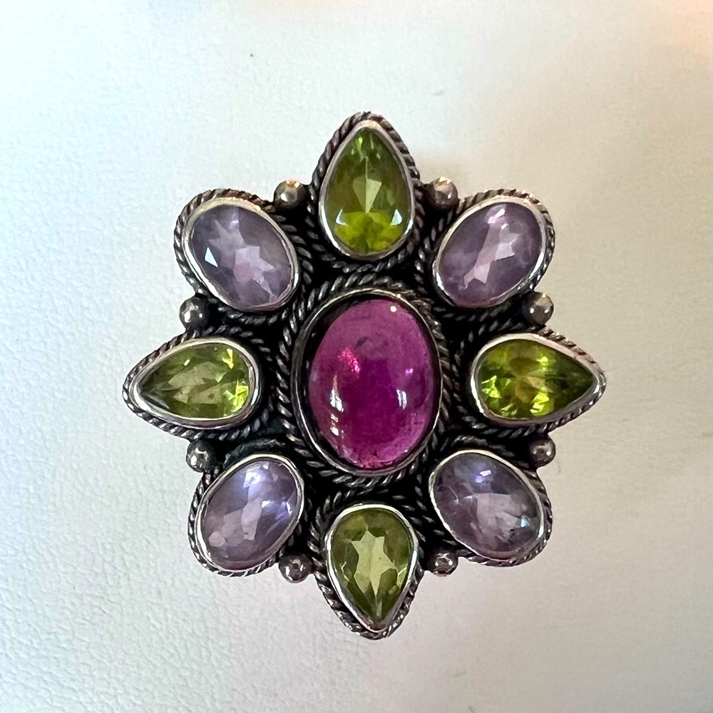 Multi gemstone ring